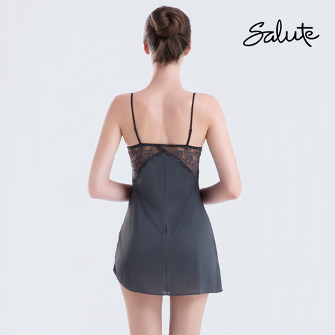 Salute - Đầm ngủ ren hoạ tiết hoa hồng ISTJ223