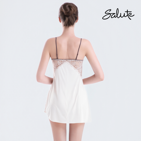 Salute - Đầm ngủ ren hoạ tiết hoa hồng ISTJ223