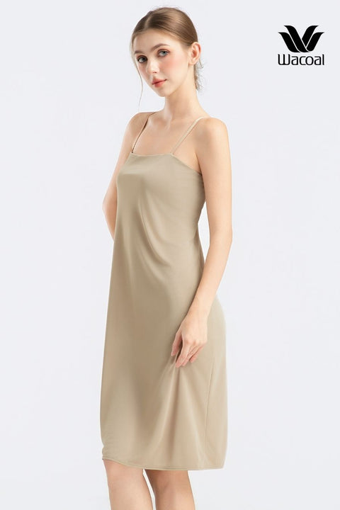 Đầm ngủ Wacoal bra-top không gọng VET6022